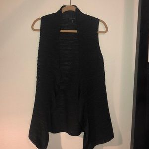 Short sleeve sweater